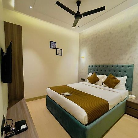Hotel Lime Wood Bombay Extérieur photo